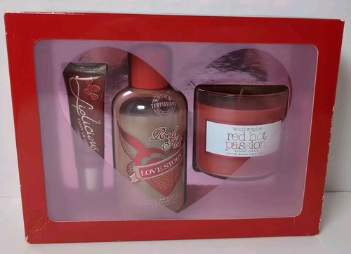 New Bath & Body Works Red Hot Gift Set Liplicious Lip Gloss, Candle & Body Wash - Picture 2 of 17