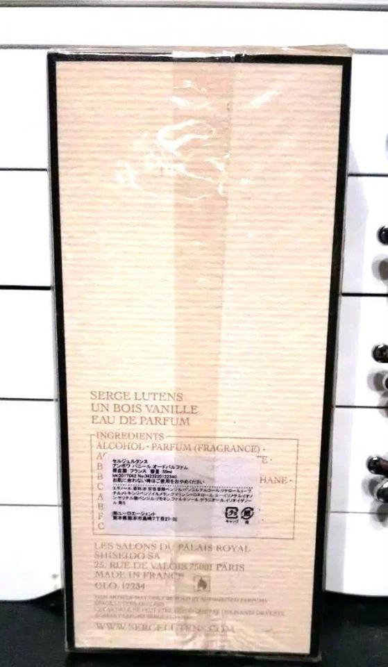 SERGE LUTENS Un bois vanille 50ml 1.7 oz Eau de Parfum Fragrance Discontinued - Image 2 of 3