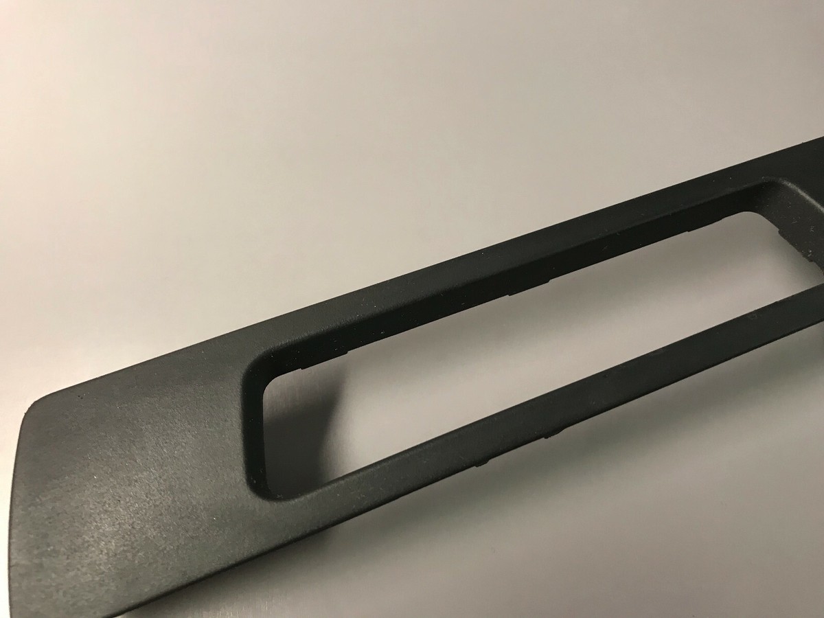 GENUINE BMW 3 SER E90 DECOR STRIP, DRINKS HOLDER SCHWARZ  