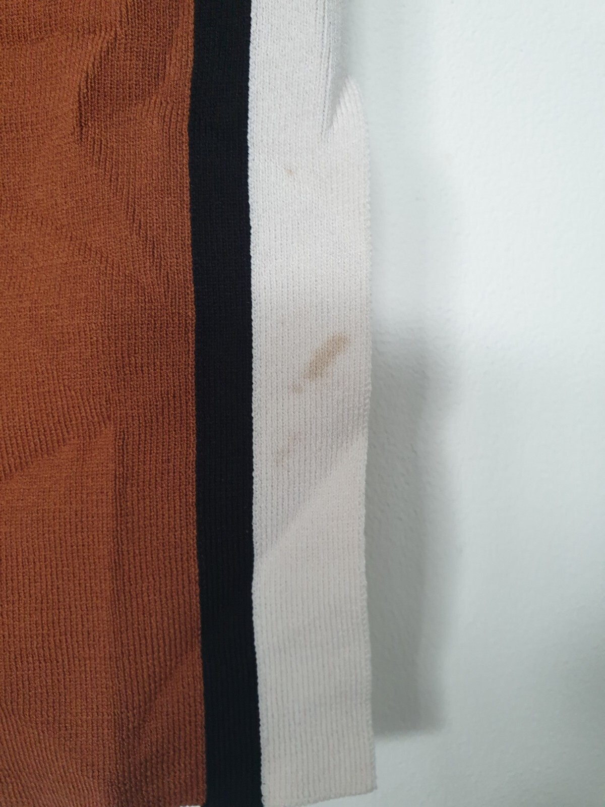 Picture 2 of 4