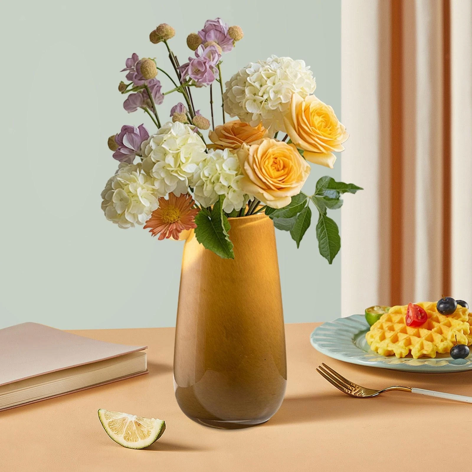 Glass Vase Flower Vase Elegant Desktop Ornament Dried Flower Arrangement for