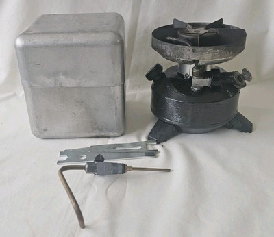 Coleman Peak1 Multi Fuel Stove ideal für Camping, Outdoor etc. Mit Dose