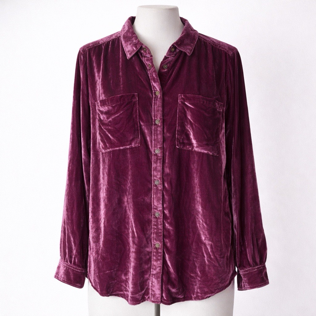 Anthropologie Pilcro Hadley Relaxed Velvet Button Down Shirt Women's size L