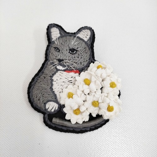 La Fleur Jay Cat Brooch Gray 46200 Yen Authentic Jewelry