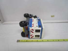 Lego JURASSIC WORLD RAPTOR ESCAPE VEHICLE ONLY SET 75917