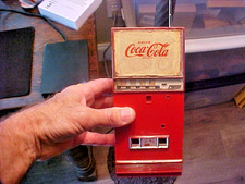 Rare 1960s Coca Cola Coke Machine 9 Transistor Radio All Original Japan? NEAT!