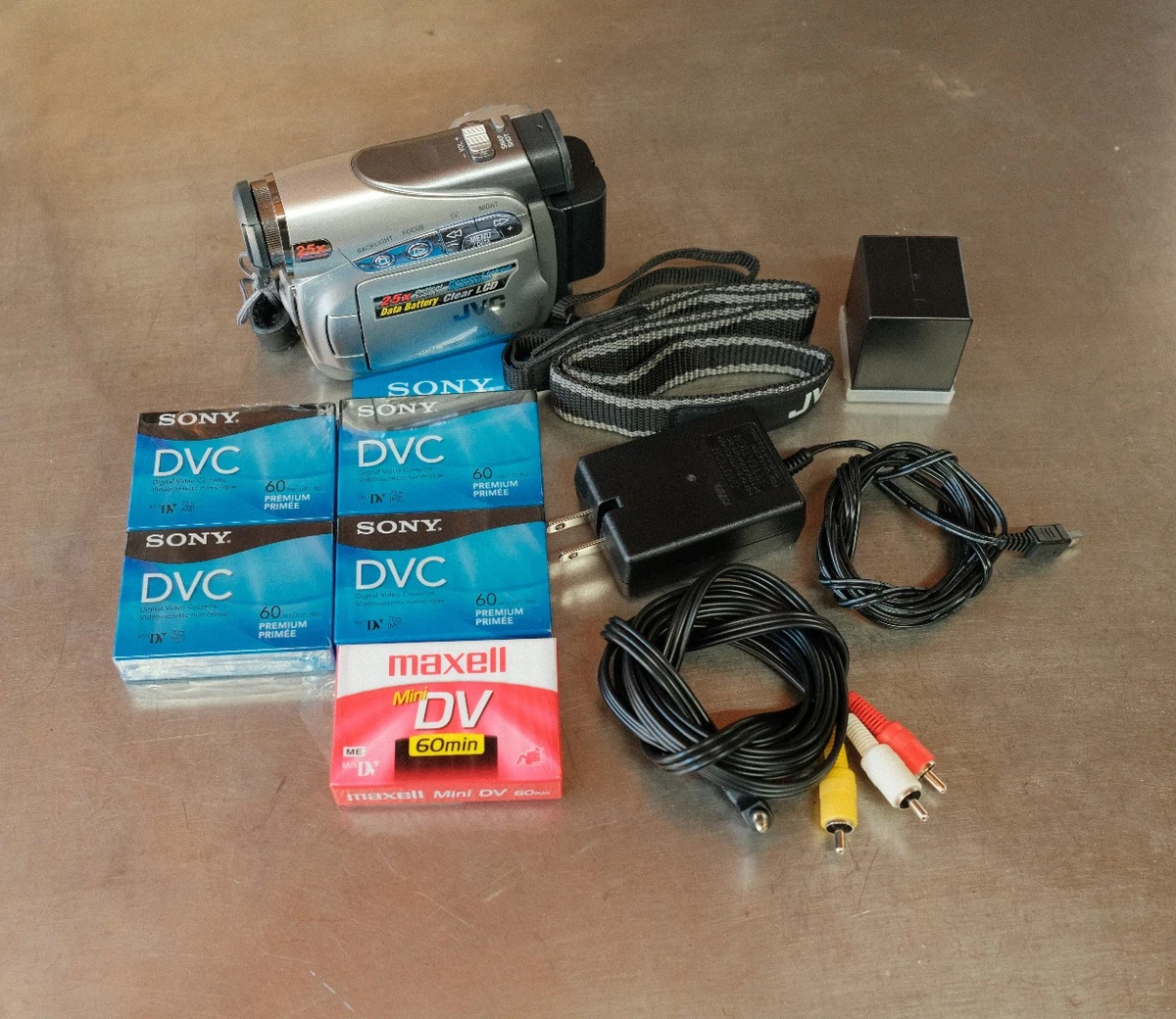 Jvc Gr MiniDV Camcorders for sale - eBay Jvc Gr MiniDV Camcorders for sale - eBay