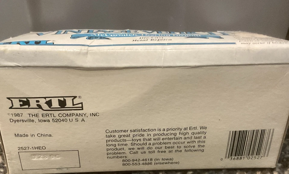 Vintage Vechicle McCormick-Deering Farmall , Die Cast Replica - Image 3 of 4