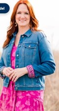 The Pioneer Woman Classic Denim Jacket, Womens Sz L
