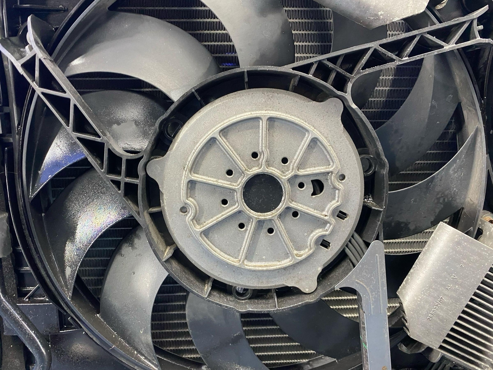 2006-2012 BENTLEY CONTINENTAL GT GTC FLYING SPUR RADIATOR COOLING FAN MOTOR CORE