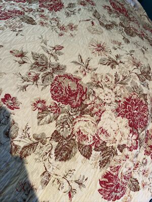 PRE-QUILTED Beige Background Floral 8 Yards Some Fading Prewashed