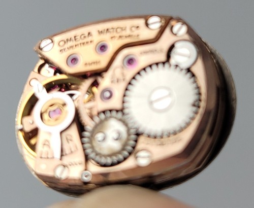 VINTAGE OMEGA LADIES MANUAL WIND WRIST COCKTAIL DRESS WRIST WATCH – 14K GOLD F. - Picture 4 of 5
