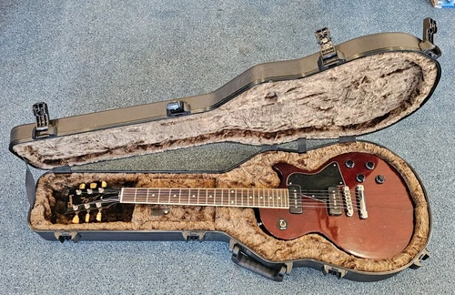 2010 USA Gibson Les Paul 6 String Electric Guitar RH Pre-owned w/ Hard Case