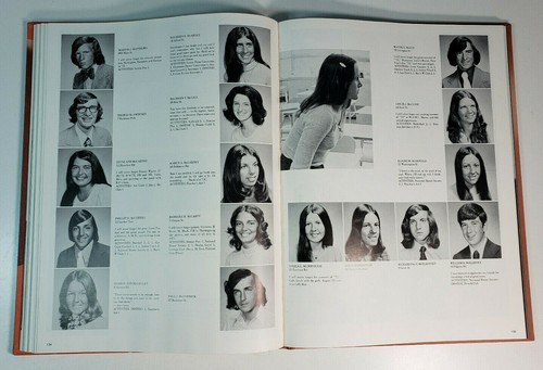1974 Woburn High School Yearbook Innitou MA Mass Massachusetts - Picture 5 of 5