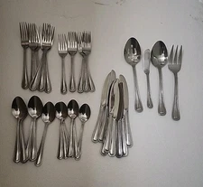 International Stainless Flatware Norfolk Beaded  43 PCS