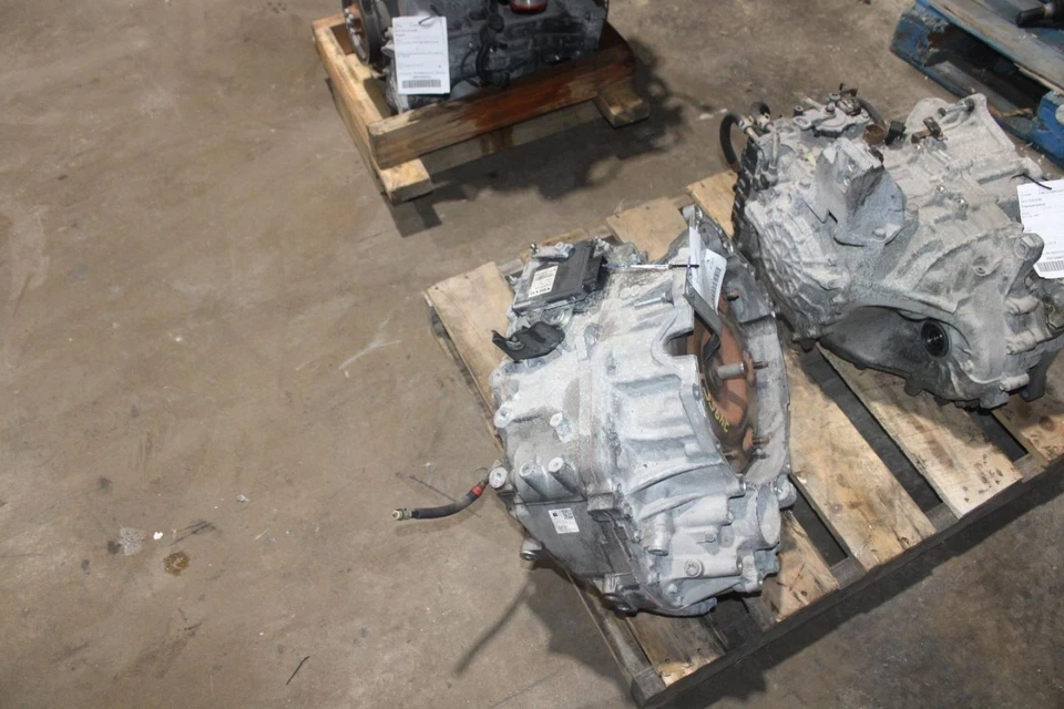 2017 VOLVO XC60 Automatic Transmission FWD 102K Miles OEM 360112643 - Image 3 of 4