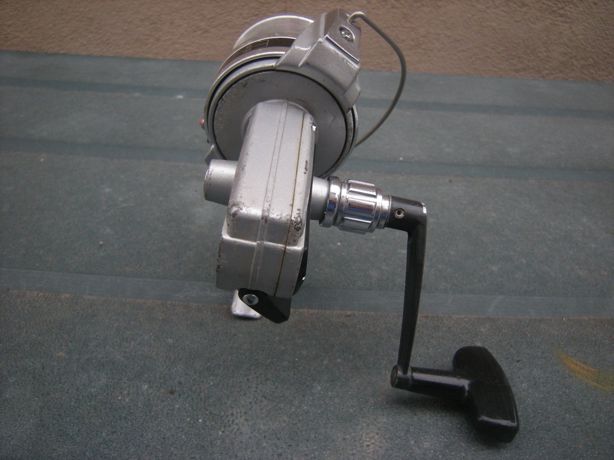 Vintage DAIWA 4000C Spinning Reel Well Functioning - Good Looking