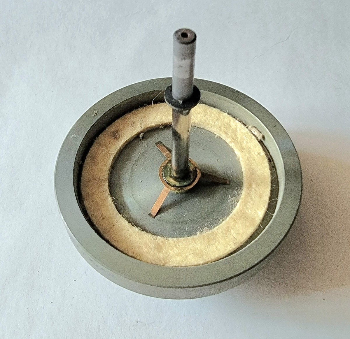 Pioneer RT-909 Capstan Assembly (Right) RXB-283 Open Reel Tape