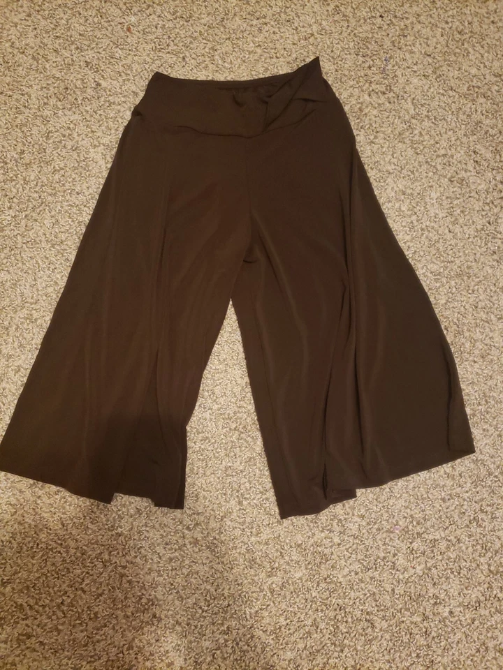 Capris acampanados Amy Byer para niñas talla 8-10 Foto 2 de 4