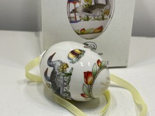Hutschenreuther 1996 the egg with original packaging. Excellent condition.