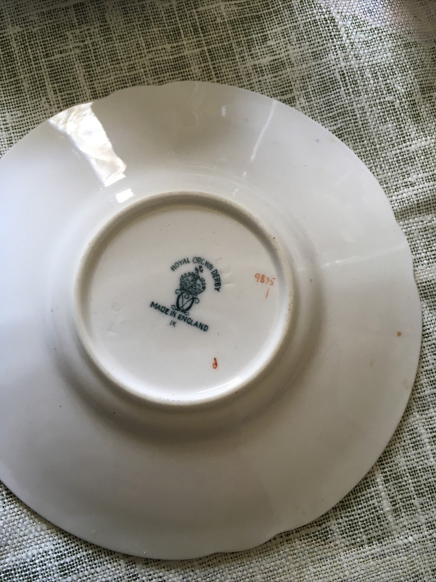 6 Royal Crown Derby English Tea Cups and Saucers Made In 6 Royal Crown Derby English Tea Cups and Saucers Made In
