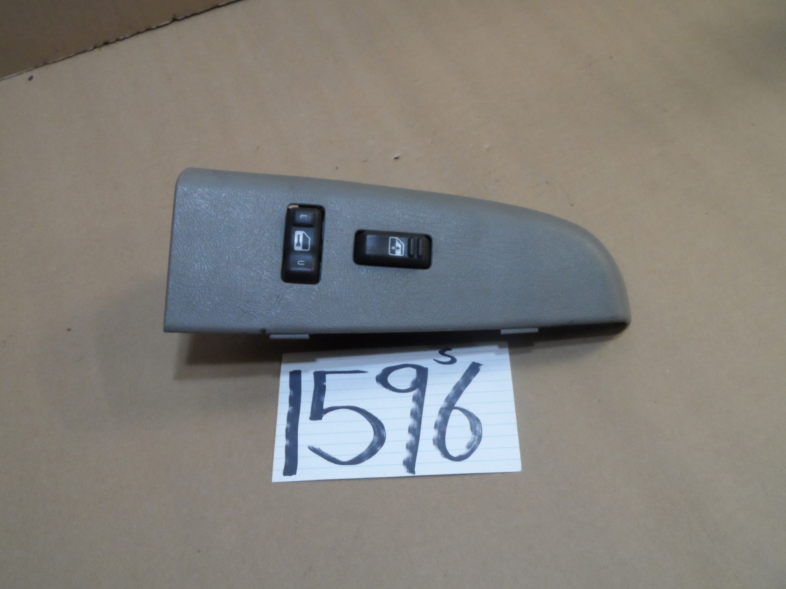 00 01 02 Chevrolet Tahoe PASSENGER Front Window Switch USED #1596-S