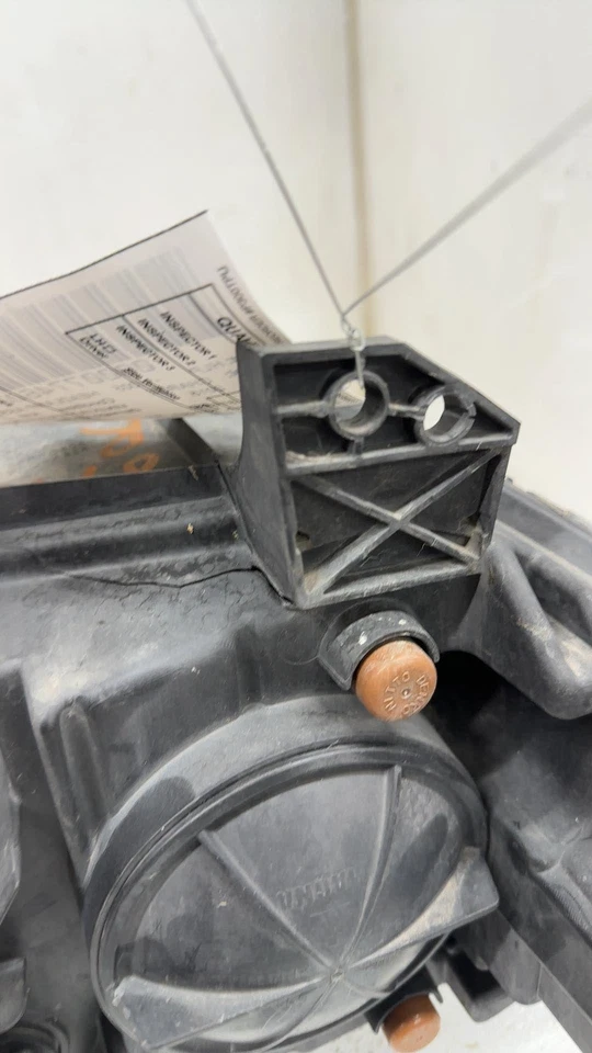 15 grietas de faros Dodge Charger -1 pestaña halógena lado del pasajero Foto 4 de 4