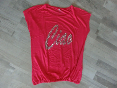Damen T-Shirt b.p.c. Selection Himbeerrot mit Pailletten-Motiv Gr. 40/42