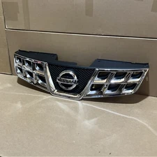 NEW for 2011-2015 NISSAN ROGUE Front Bumper Upper Grille ASSEMBLY w/ Emblem