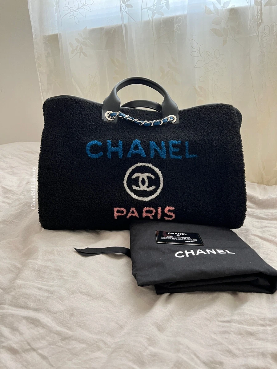 Shop CHANEL DEAUVILLE 2023 SS Large Shopping Bag (A66941 B10404 NN102) by  LudivineBuyers