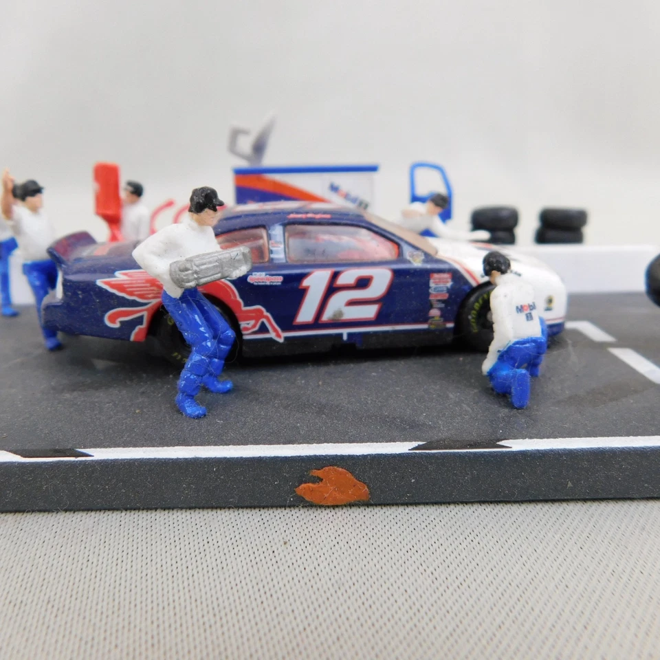 Winner's Circle Nascar Pit Row Series #12 Jeremy Mayfield Diecast Model #C896 - Image 2 of 4