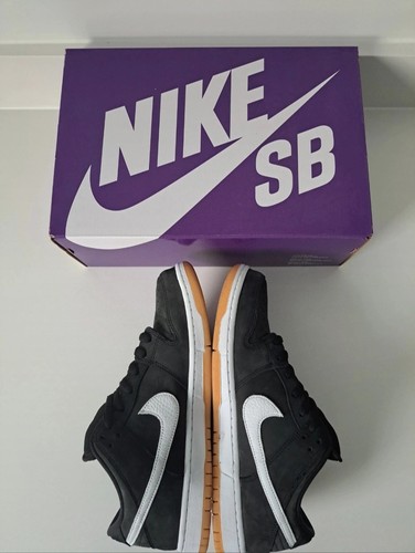Nike SB Dunk Low Pro Black/White Size UK10 - Picture 2 of 10
