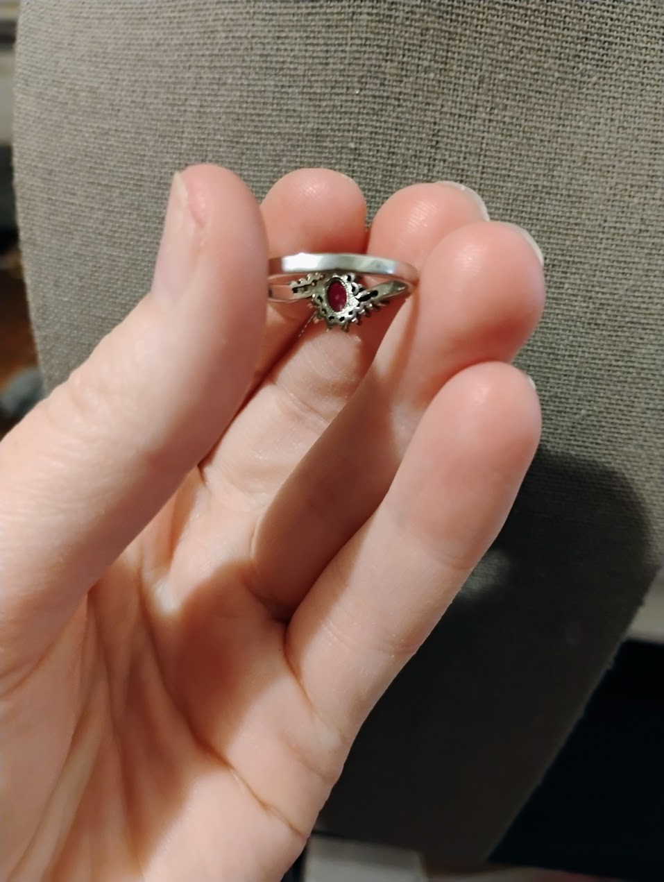 Sterling silver Red stoned ring - image 3