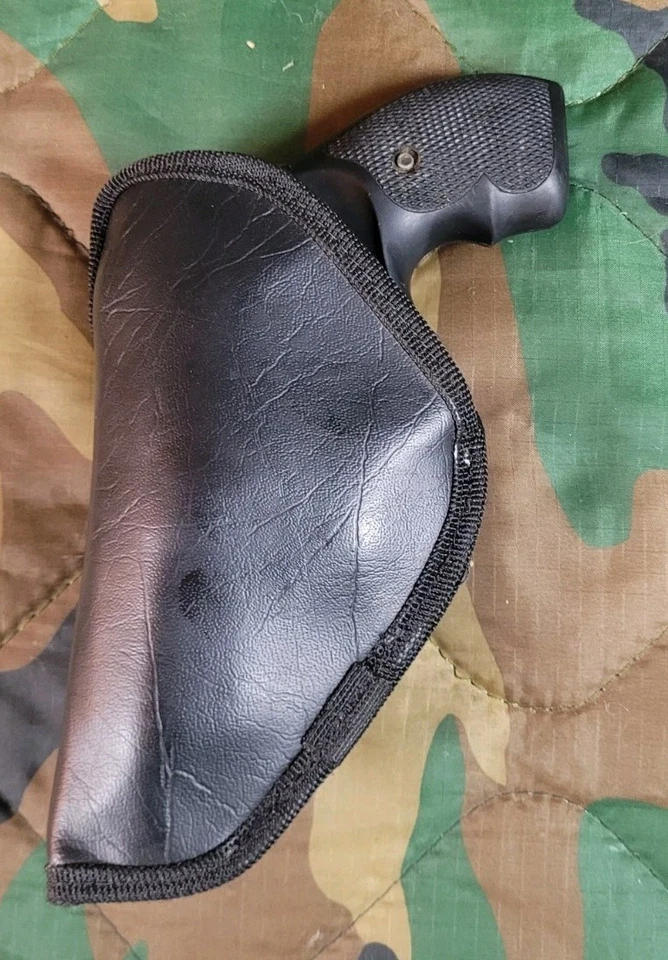 Tagua Smith&Wesson J Frame Right Hand Iwb Black Leather Holster With Clip - Image 2 of 4