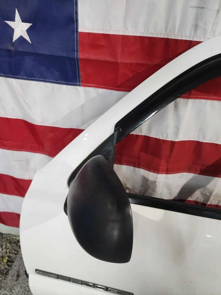 1999-2007 Chevrolet Silverado 2500HD Front Driver Left Door Manual Oem - Изображение 4 из 4