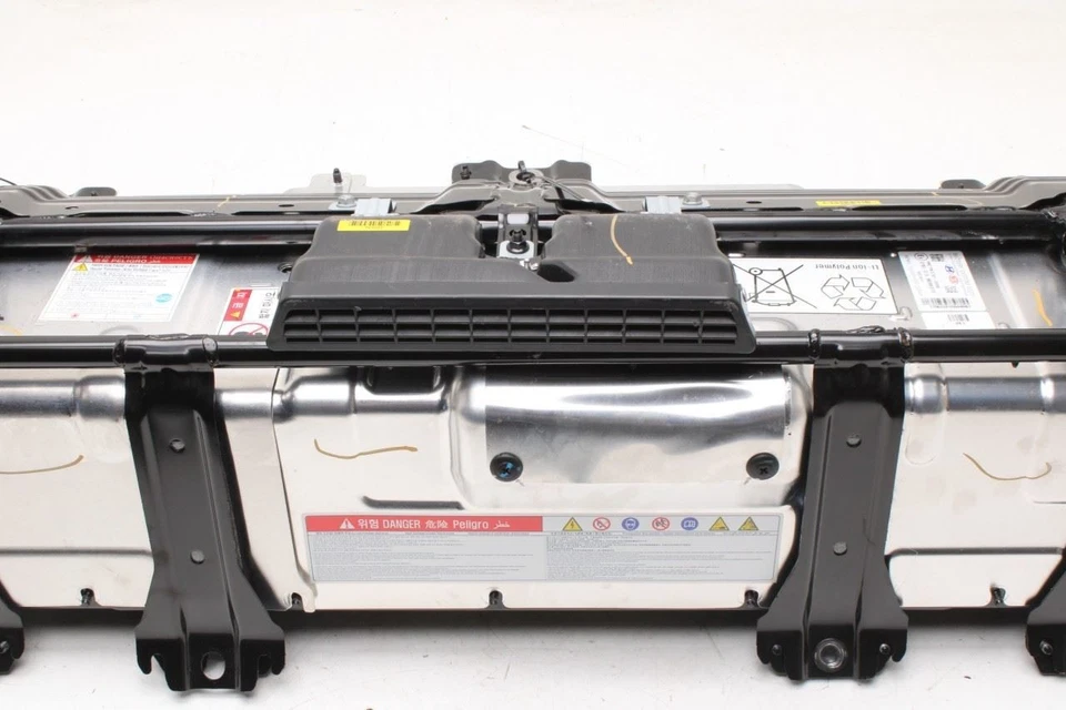 23-25 Kia Sportage Hybrid EX High Voltage Battery System Assy VIN G 8th dgt HEV - Image 3 of 4