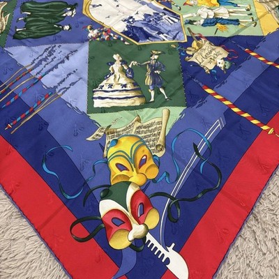 HERMES Carre 90 LE CARNAVAL DE VENISE Silk Scarf Red Navy W 90cm