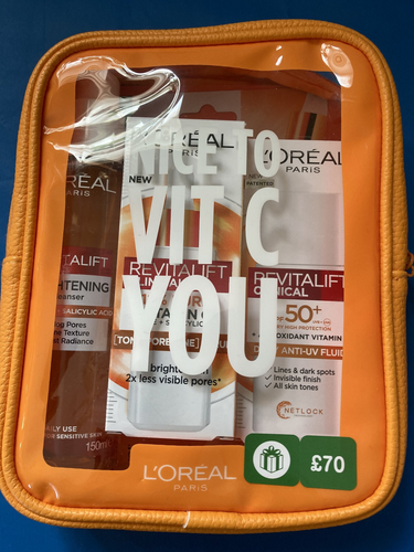 L’Oreal Revitalift Clinical Vitamin C Gift Set Cleanser Mask Serum Fluid SPF50+ - Picture 2 of 9