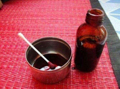 Indian Alta Bright Red Dye for Women Hands & Feet / Palm Color Chemical Free