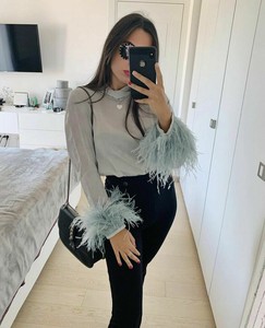 من الدرجة الأولى بستان أساسي blusa plumas - hoangnamreal.com