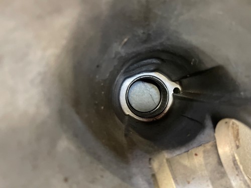 GM CHEVY 700R4 4L60E TRANSMISSION TAIL HOUSING CAMARO FIREBIRD - Picture 5 of 5