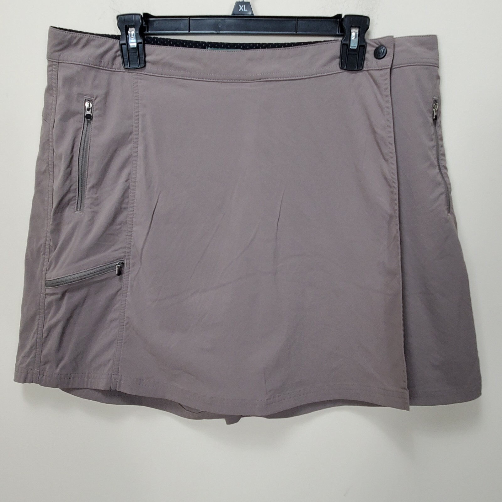 LL Bean Womens Hiking Skort Skirt Size 18 Khaki Wrap Style Skirt Zip  Pockets | eBay