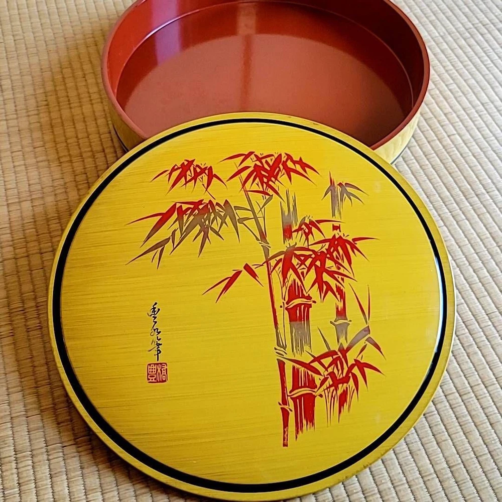 Single-Tiered Wooden Sushi Barrel Bento Box With Lid Artist Quality