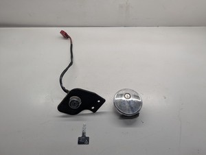 1996-2009 Kawasaki Vulcan 500 En500 Key Ignition Gas Cap OEM 1996-2009