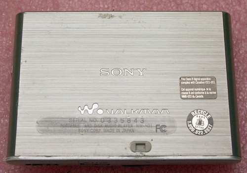 FOR PARTS - SONY NW-HD1 20GB (SILVER) NETWORK WALKMAN - Bild 2 von 3