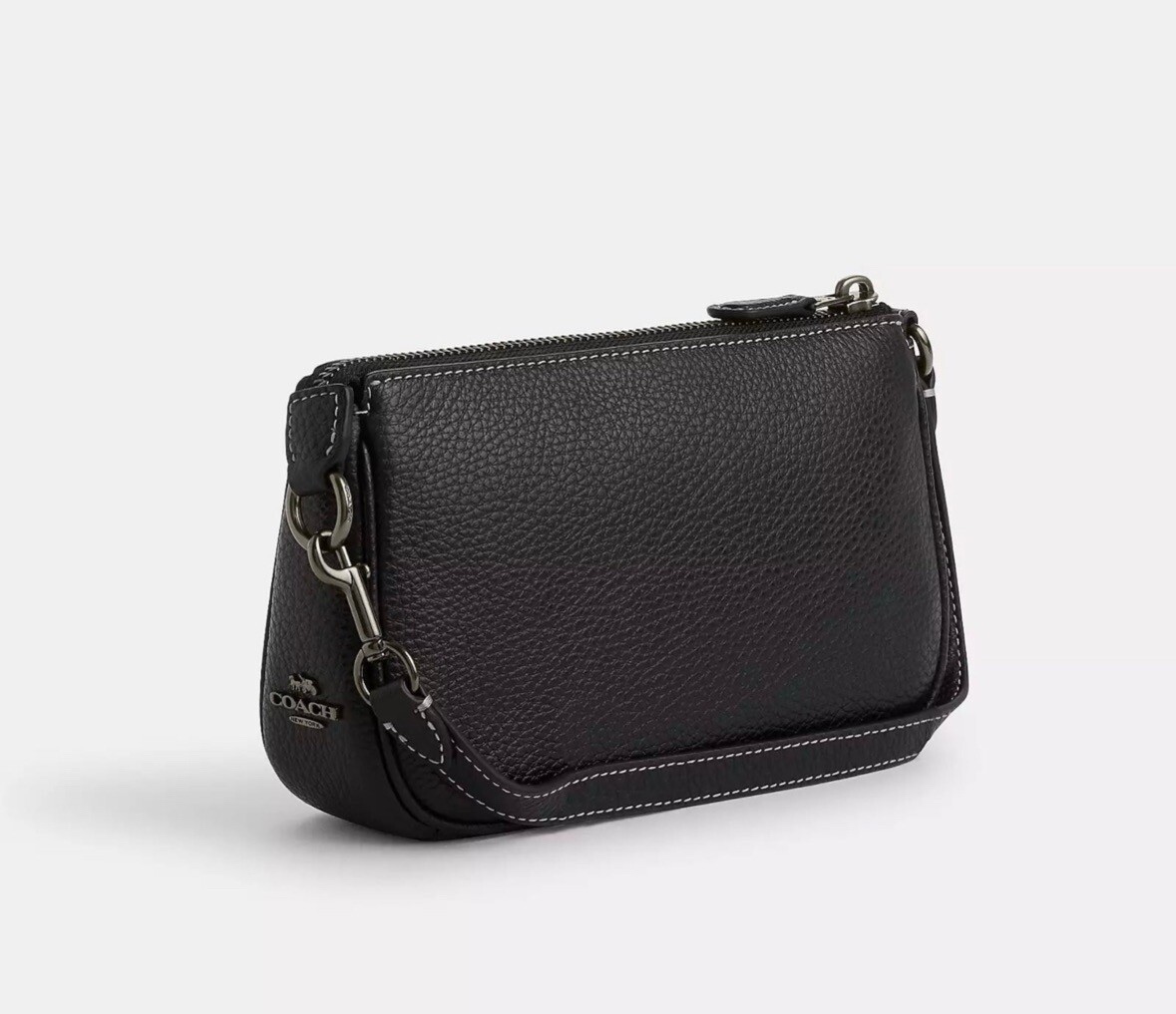 【DISNEY ・ COACH】フライト バッグ 19 COACH® | Disney X Coach Flight Bag 19 In Regenerative Leather