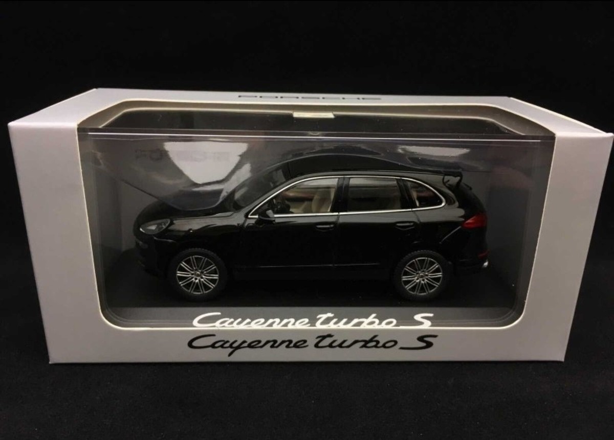 【未開封】MINICHAMPSポルシェCayenne turbo 1/43限定品 未開封】MINICHAMPSポルシェCayenne turbo 1/43限定品