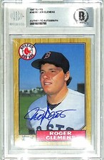 1987 Topps ROGER CLEMENS Signed Auto Red Sox Card #340 Beckett BAS Slabbed
