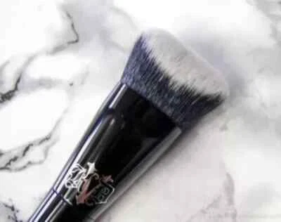 Kat Von D KVD Vegan Beauty Lock-It Edge Foundation Brush #10 ORIGINAL /UK Seller
