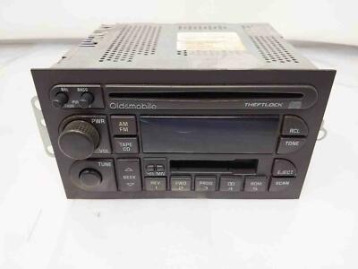 2000 OLDSMOBILE BRAVADA OEM FACTORY RADIO CD 15757043 SMALL CRACK